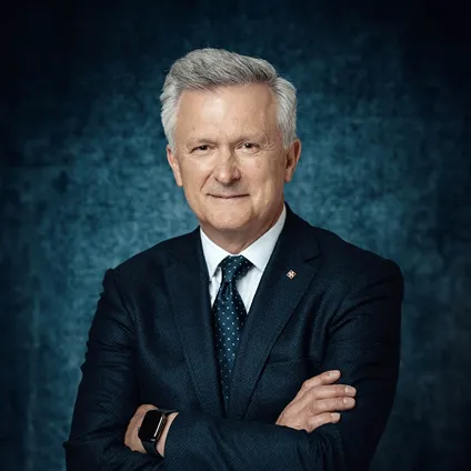 Headshot of Slawomir T. Kalicki